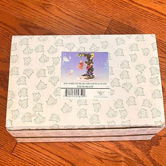 Fitz & Floyd Charming Tails Ornament & Stand - Picture 4 of 7